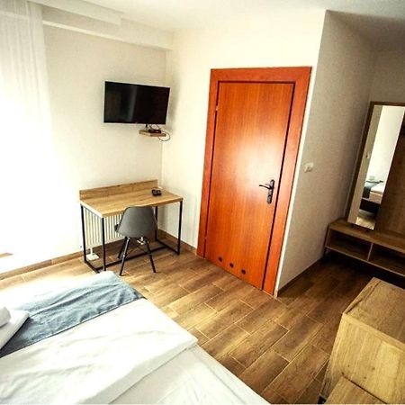 Apartamenty Pod Lwem Swidnica  Exterior photo